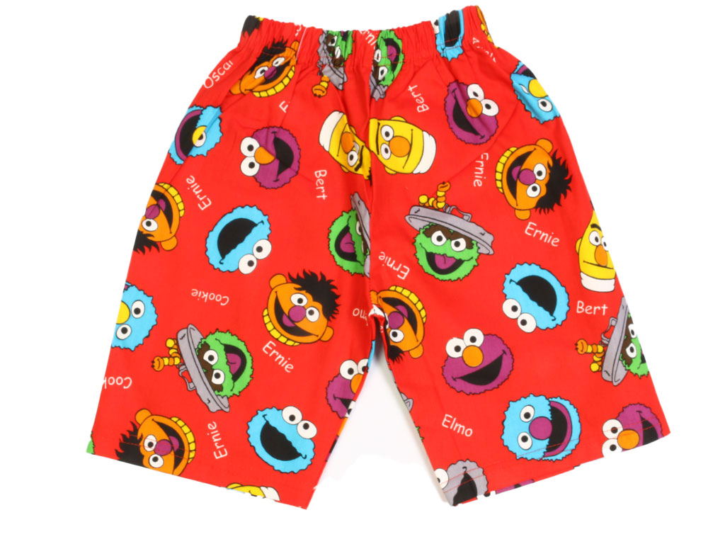 شلوارک کمرکش پسرانه قرمز رنگ طرح کارتونی