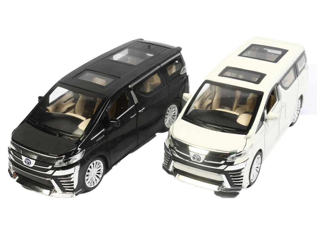 ماشین فلزی عقب کش موزیکال و چراغ دار اسباب بازی مدل تویوتا