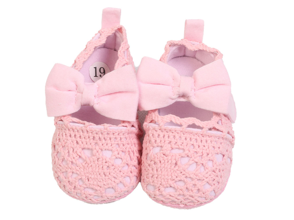 پاپوش نوزادی استپ دار دخترانه قلاب بافی شده صورتی رنگ