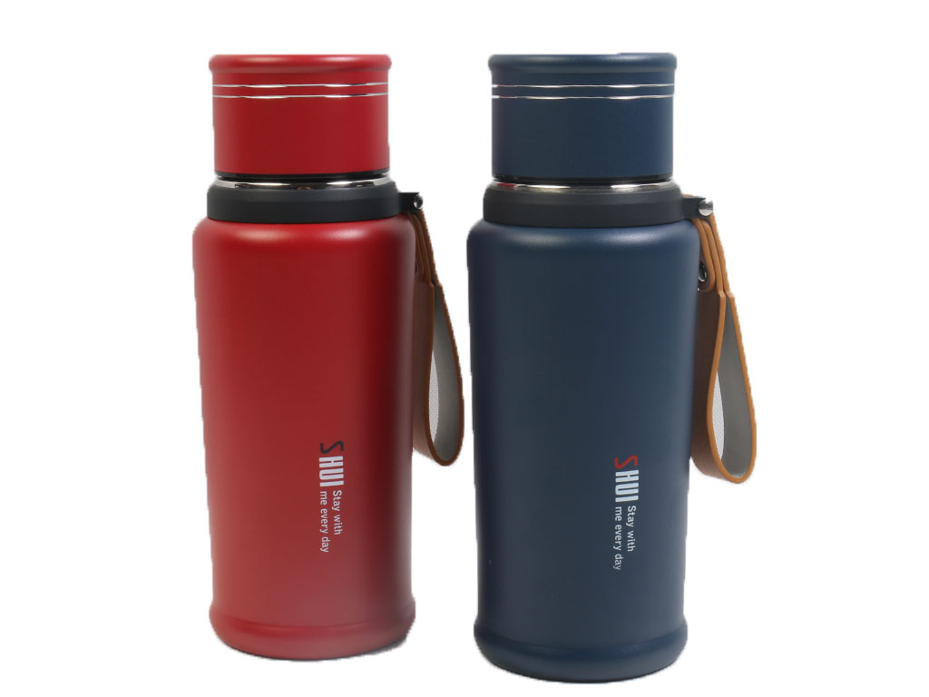 فلاسک استیل حجم 650 میلی لیتر دارای بند چرمی