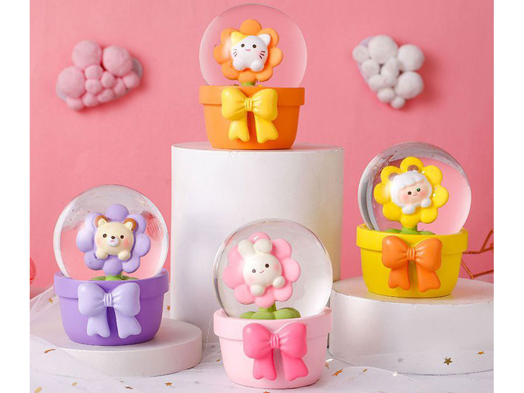 گوی چراغ دار طرح حیوانات و گل