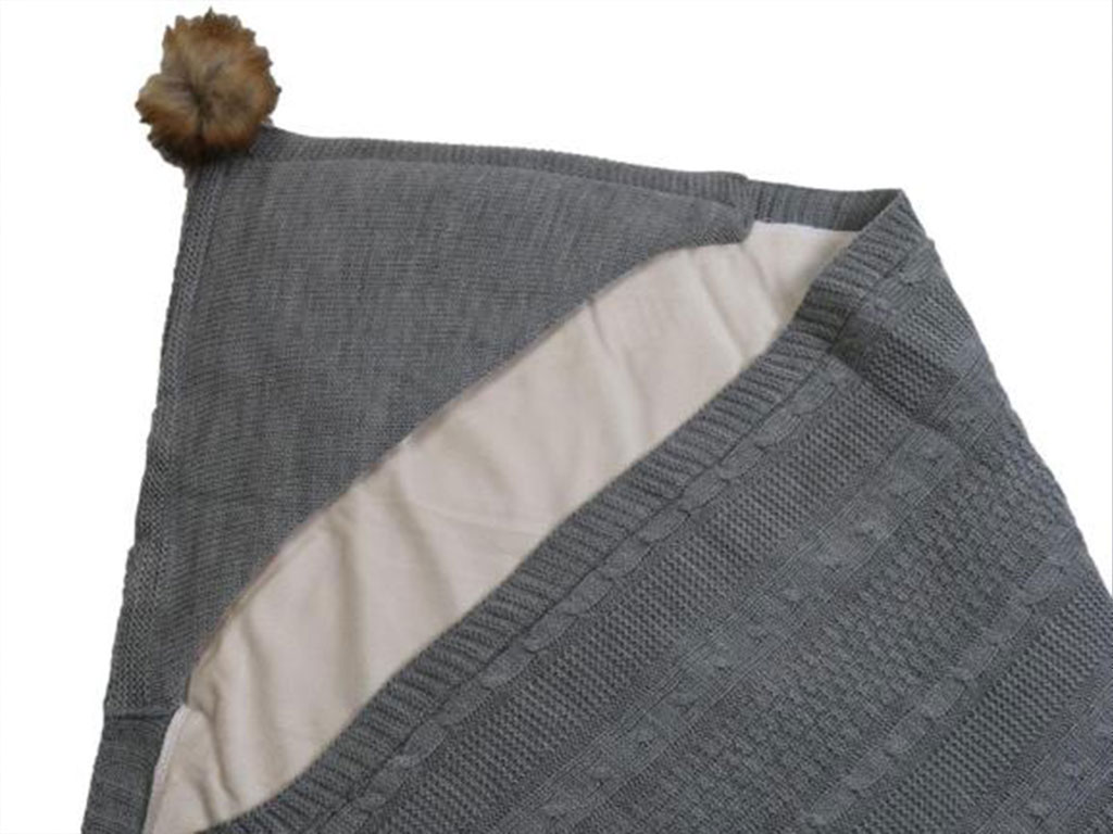 پتو بافت کلاه دار نوزادی آلدینا Aldiana