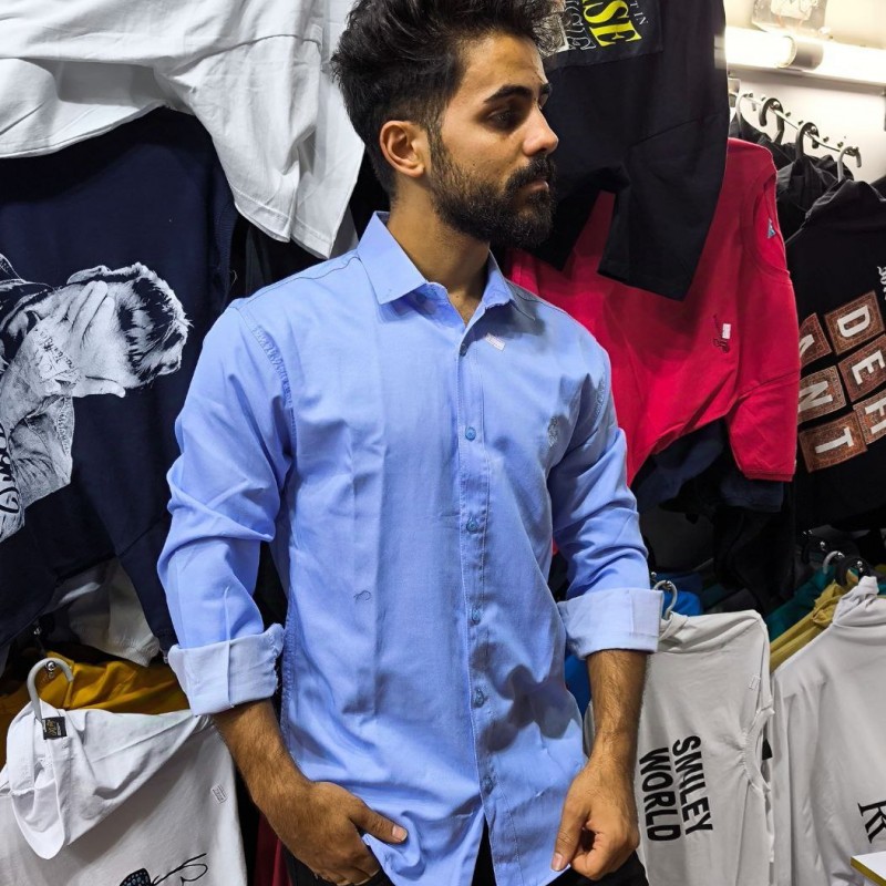 حراااج ویژه پیراهن دکمه ای مردانه پسرانه شیک رنگ ابی  با ارسال رایگان