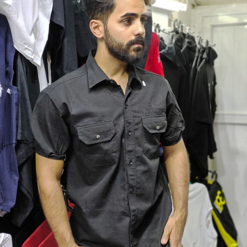 آفر ویژه پیراهن دکمه ای آستین کوتاه مردانه بسیار شیک وخاص رنگ مشکی با ارسال رایگان