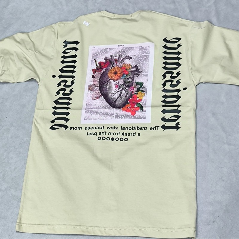 آفر ویژه تیشرت لانگ مردانه پشت چاپ طرح قلب رنگ کرمی با ارسال رایگان