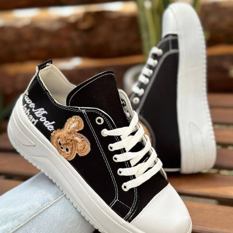 آفر ویژه کفش ونس خرگوشی زنانه دخترانه پاخور فوق العاده شیک و راحت رنگ سفید مشکی باارسال رایگان