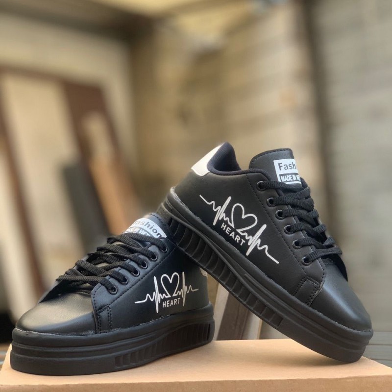 فروش فوق العاده کفش اسپرت دخترانه مدل ونس ضربان مناسب کارهای روزانه رنگ مشکی سفید باارسال رایگان