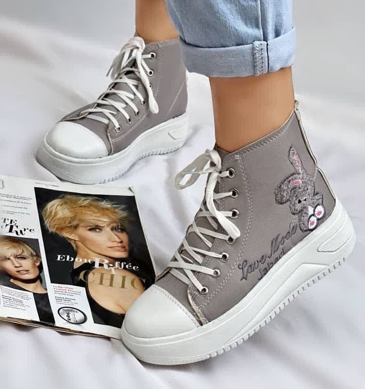 فروش فوق العاده کفش کتونی اسپرت  زنانه دخترانه مدل الستار ساقدار خرگوشی  خاص و جذاب  رنگ سفید طوسی باارسال رایگان