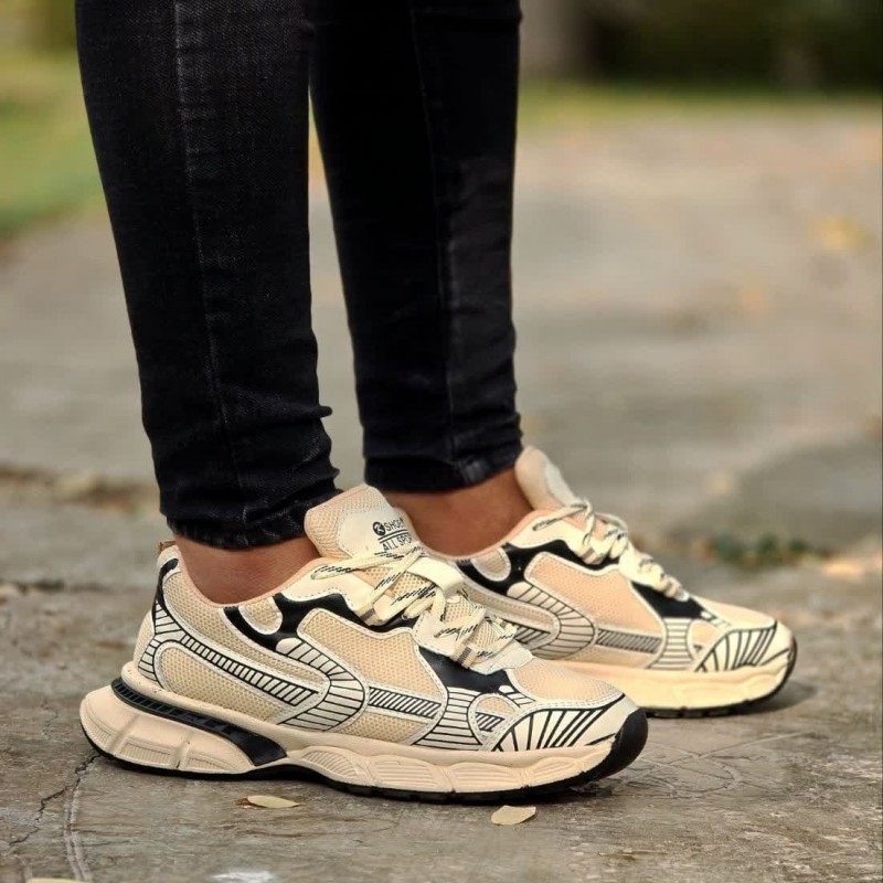 حراج  استثنایی کفش اسپرت مردانه پسرانه مدل بالنسیاگا یه مدل شیک و خاص رنگ کرمی سفید مشکی  باارسال رایگان