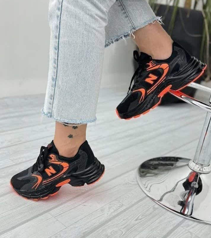 فروش جذاب این هفته کفش اسپرت زنانه دخترانه مدل نیوبالانس  یه مدل خاص و ویژه رنگ مشکی نارنجی با ارسال رایگان