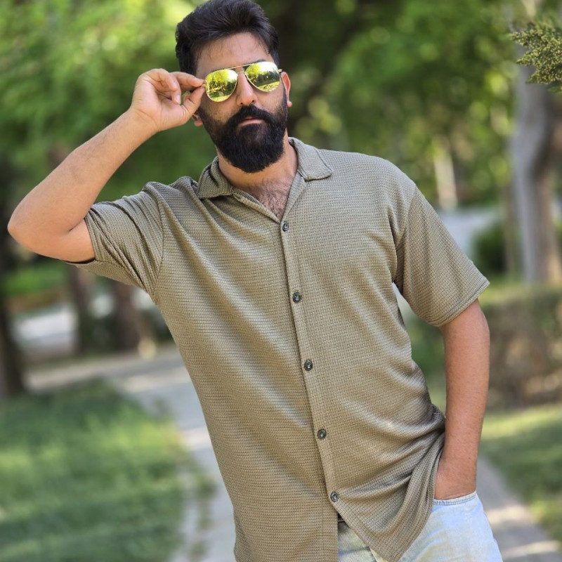 فروش ویژه  پیراهن مردانه نصف آستین قواره دار ارزان رنگ زیتونی  با ارسال رایگان