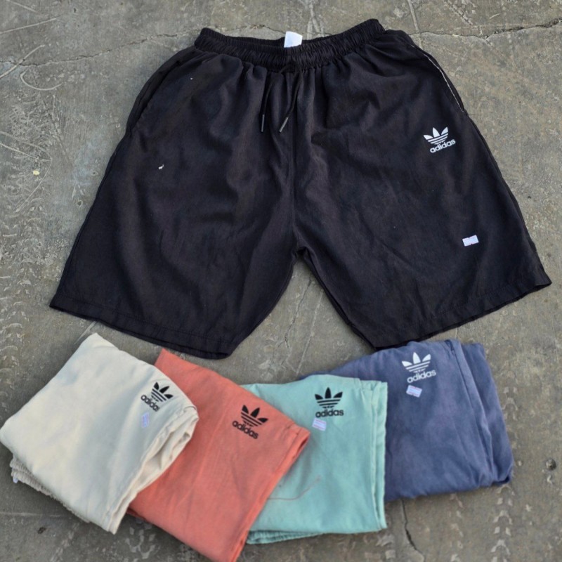 فروش فوق العاده شلوارک مردانه پسرانه مدل آدیداس راحت و خاص رنگ مشکی  باارسال رایگان