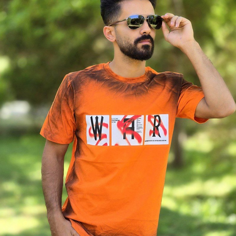 فروش شگفت انگیز تیشرت مردانه پسرانه  طرح WAR ویژه رنگ نارنجی باارسال رایگان