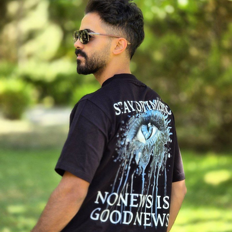 آفر ویژه تیشرت لانگ مردانه پشت چاپ طرح  چشم  رنگ مشکی باارسال رایگان