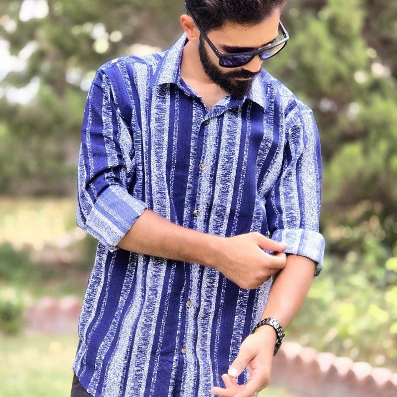 تخفیف عالی  پیراهن دکمه ای آستین دار مردانه  شیک و با لطافت رنگ آبی با ارسال رایگان