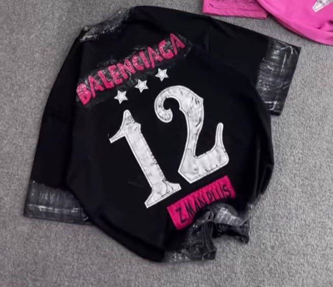 فروش ویژه تیشرت باکسی طرح بالنسیاگا شیک و جذااااب رنگ مشکی  با ارسال رایگان