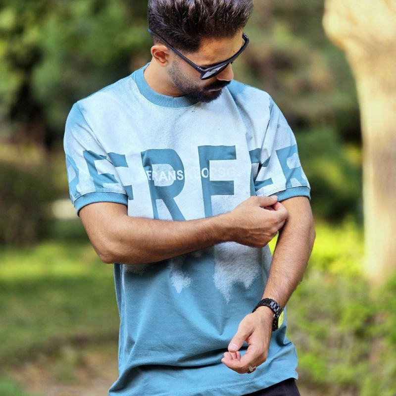 آفر ویژه تیشرت مردانه طرح ابر و بادی  شیک و راحت رنگ آبی با ارسال رایگان