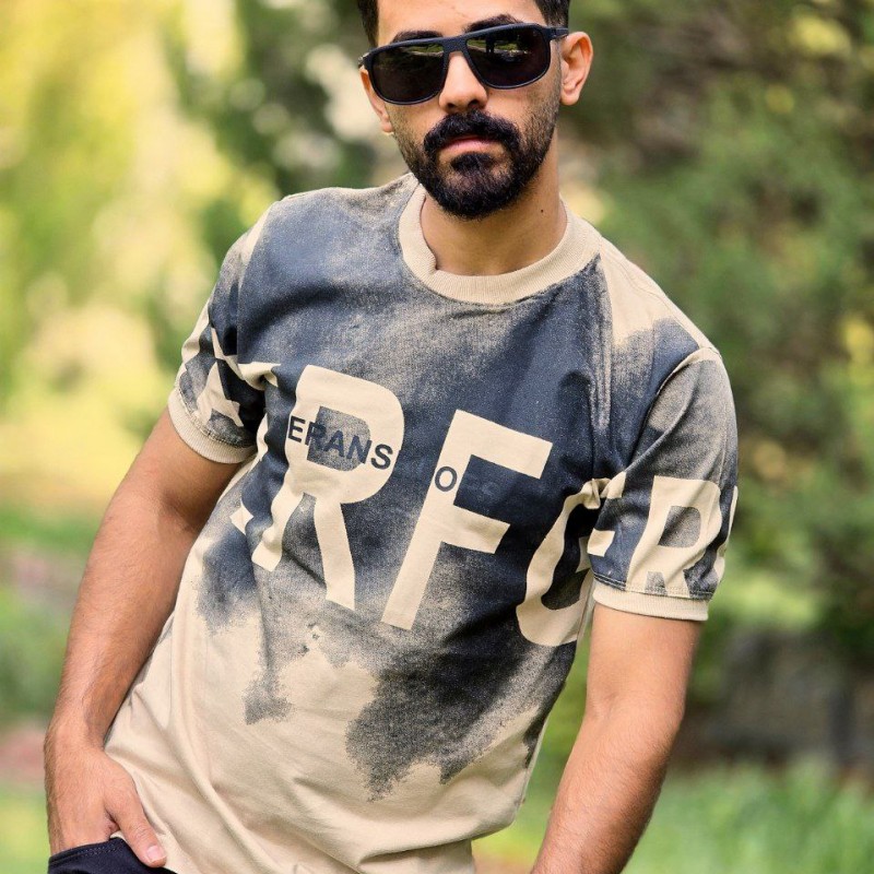 تخفیف عالی  تیشرت مردانه طرح ابر و بادی  پرفروش و جذاب رنگ کرمی با ارسال رایگان