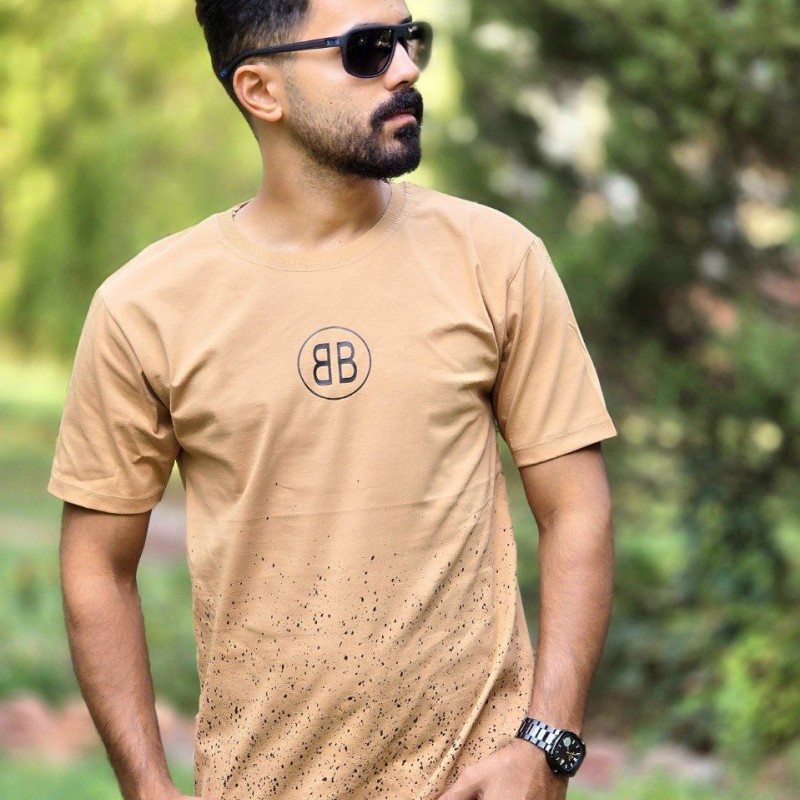فروش جذاب تیشرت مردانه ساده مدل B نرم و با کیفیت رنگ کرمی تیره باارسال رایگان