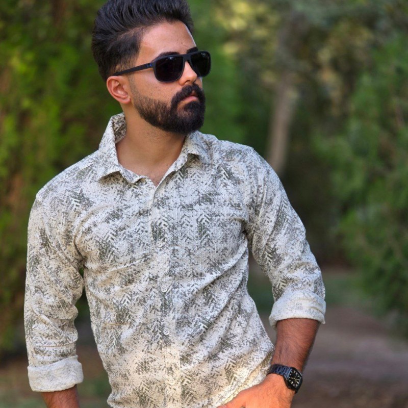 حراج ارزاااان پیراهن پاییزه دکمه ای آستین دار مردانه یه مدل منحصربفرد رنگ سفید طوسی با ارسال رایگان