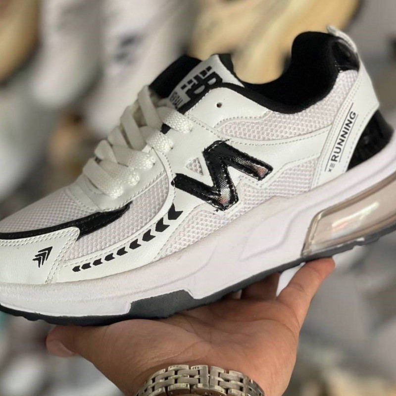 فروش خاص کفش اسپرت زنانه دخترانه مدل نیوبالانس زیبا و خوشپا رنگ سفید مشکی با ارسال رایگان