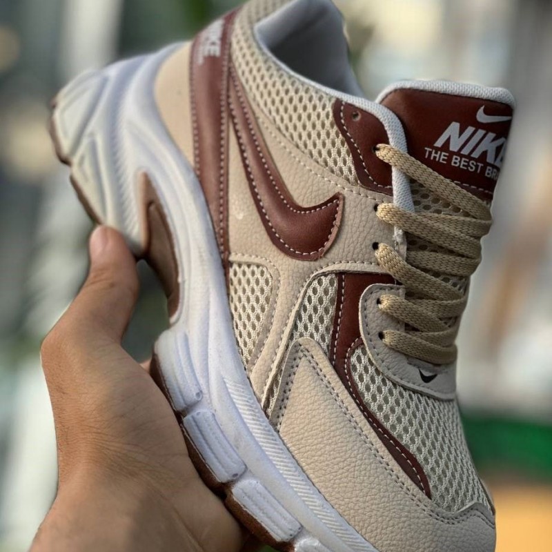 فروش هیجان انگیز کفش اسپرت نایک زنانه دخترانه شیک و به روز رنگ کرم زرشکی با ارسال رایگان