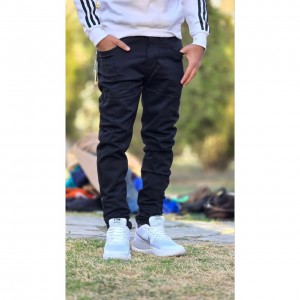 فروش ویژه شلوارجین فیت مردانه پسرانه  جدید و به روز رنگ مشکی باارسال رایگان
