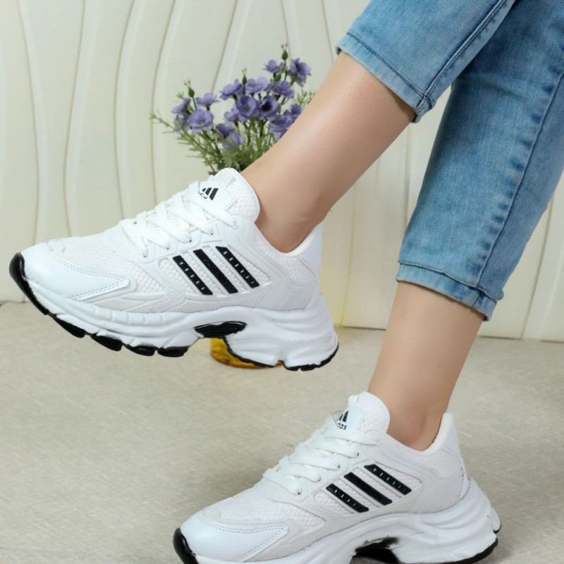 فروش ویژه و جذاب کفش اسپرت نایک زنانه دخترانه  مقاوم و باکیفیت رنگ سفید تمام با ارسال رایگان