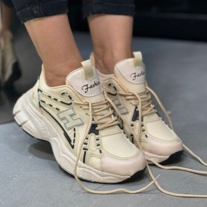 افر ویژه کفش اسپرت دخترانه مدل H  زیبا و شیک رنگ  کرمی مشکی با ارسال رایگان