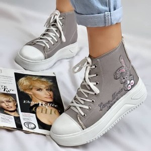 فروش فوق العاده کفش کتونی اسپرت  زنانه دخترانه مدل الستار ساقدار خرگوشی  خاص و جذاب  رنگ سفید طوسی باارسال رایگان