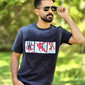 حراجی تیشرت مردانه پسرانه  طرح WAR  بینظیر و با کیفیت رنگ سرمه ای باارسال رایگان