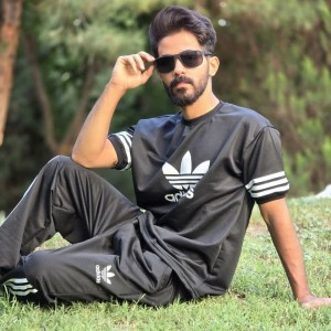 فروش فوق العاده و جذاب ست تیشرت و شلوار مردانه پسرانه طرح ریبوک بسیار باکیفیت رنگ مشکی   باارسال رایگان