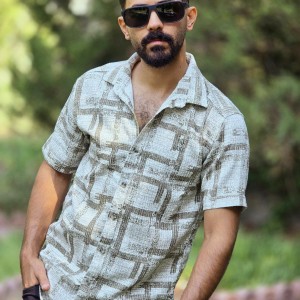 حراج عالی پیراهن دکمه ای آستین کوتاه مردانه پسرانه جذاب و خاص رنگ سفید مشکی  با ارسال رایگان