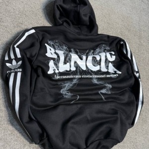 فروش پاییزه هودی مردانه پسرانه شیک و جذاب رنگ مشکی  باارسال رایگان