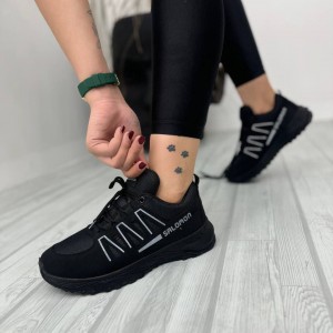 تخفیف ویژه کفش کتونی اسپرت مردانه پسرانه مدل سالامون  بسیار زیبا رنگ مشکی سفیدبا ارسال رایگان