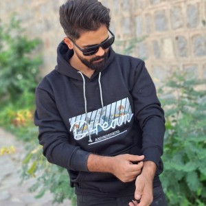 فروش فوق العاده  هودی  مردانه پسرانه مدل درام بسیار شیک و جذاب رنگ مشکی باارسال رایگان