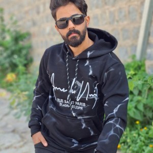 فروش فوق العاده  هودی  مردانه پسرانه مدل درام بسیار شیک و جذاب رنگ مشکی باارسال رایگان