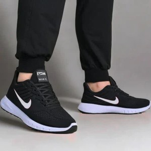 حرااااجی کفش کتونی اسپرت نایک مردانه پسرانه نرم و سبک رنگ مشکی سبز با ارسال رایگان