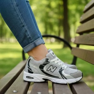 حراج خاص کفش اسپرت نیوبالانس 530 زنانه دخترانه با ظرافت و جذاب  رنگ طوسی مشکی  با ارسال رایگان