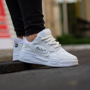 خرید کفش اسپرت مردانه مدل اوگی رنگ سفید پاخور عالی با ارسال رایگان