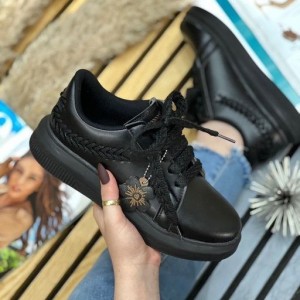 آفر ویژه کفش اسپرت ونس گندمی دخترانه نرم  و خاص  مشکی  با ارسال رایگان