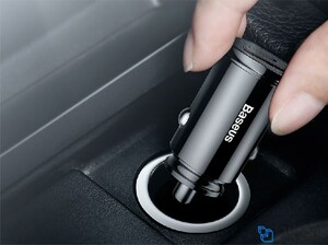 خرید عمده شارژر فندکی فست شارژ ماشین دو پورت بیسوس