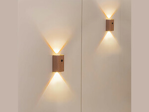 چراغ دیواری سنسور حرکتی قابل شارژ چوبی Auraglow Wooden Rechargeable Motion Sensor Wall Light TAIGA