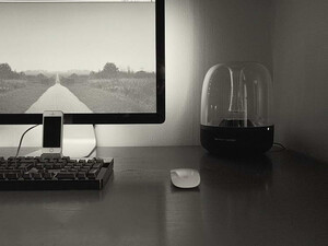 فروش اسپیکر بلوتوث Harman Kardon Aura