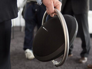 جانبی اسپیکر بلوتوث Harman Kardon Onyx