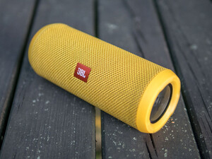 فروش اسپیکر بلوتوث JBL Flip 3 Bluetooth Speaker