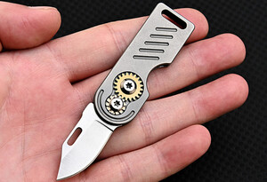 کیفیت چاقو آنباکسینگ فلزی تاشوی قابل آویز از دسته کلید sharp and high hardness D2 steel mini folding knife