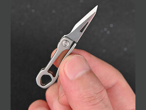خرید چاقو آنباکسینگ تاشو تیتانیومی قابل آویز از دسته کلید mini knife sharp carry-on keychain pendant unboxing