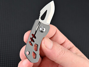 کیفیت چاقو آنباکسینگ تیتانیومی تاشوی قابل آویز از دسته کلید Portable sharp mini folding knife