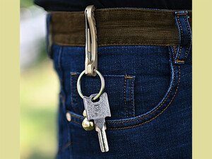 کیفیت چاقو آنباکسینگ برنجی تاشو قابل آویز از دسته کلید Brass key chain knife sharp utility knife portable